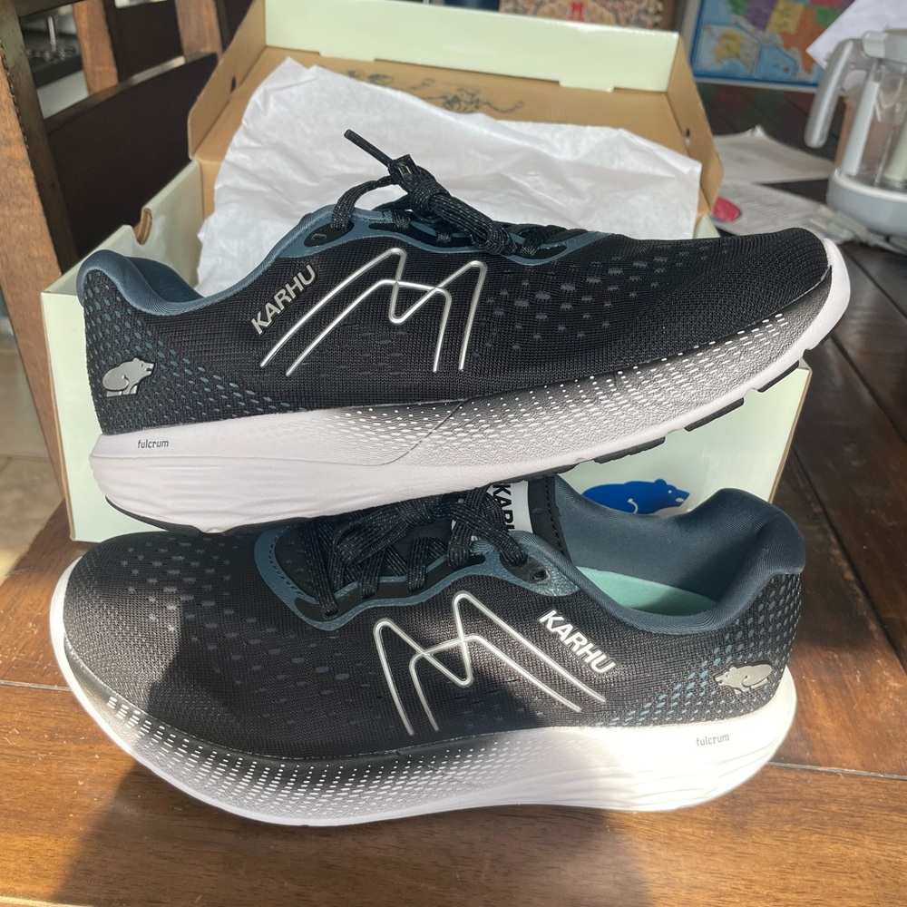 Karhu Women's Black Ikoni Ortiz